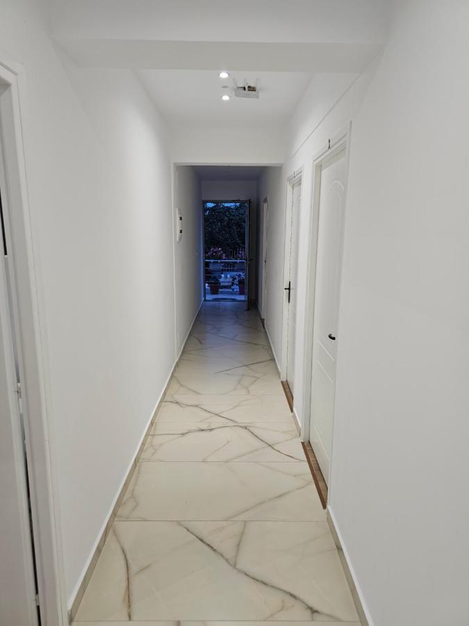 Vila 31 Sarandë Exterior foto